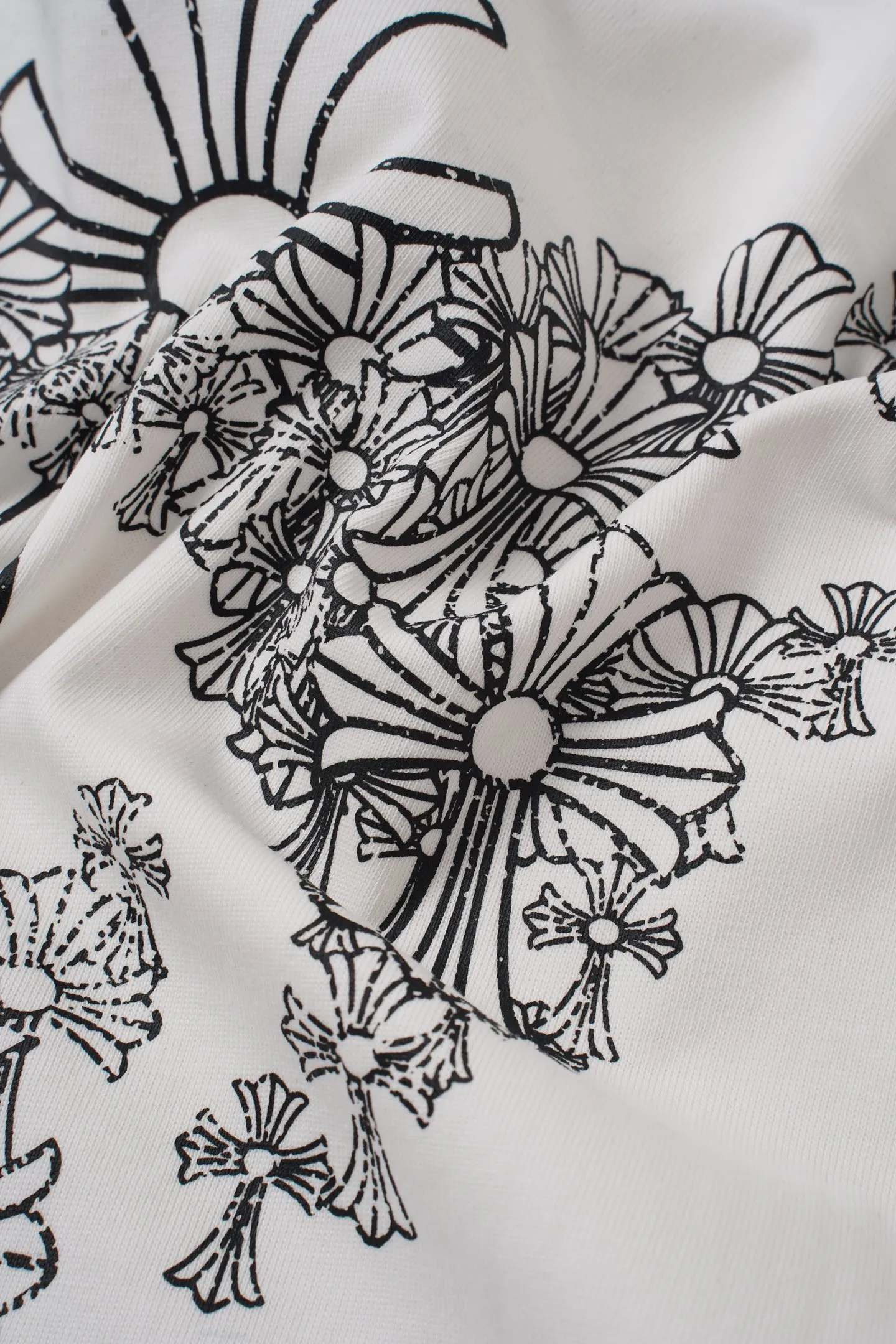 90 CH T 26 ， ， ， Same Style ， ， ， ， Same Style。 ：Black White Size：S M L XL